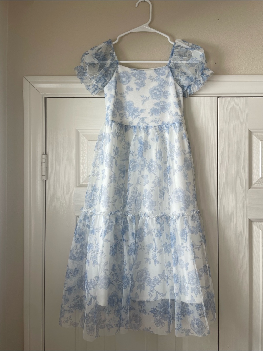 Cat & Jack Light Blue Floral Tiered Puff-Sleeve Dress